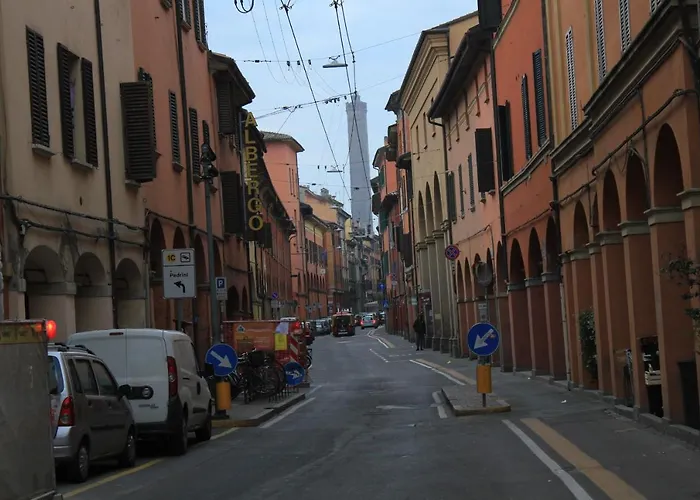Affittacamere V Torre V Nigrisoli A Porta San Vitale